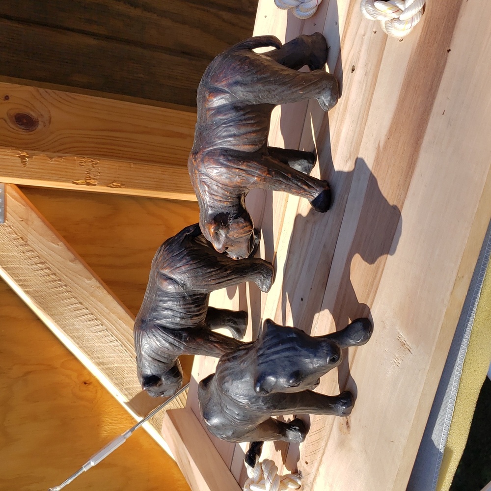 Wild bears 8in Home decor 3